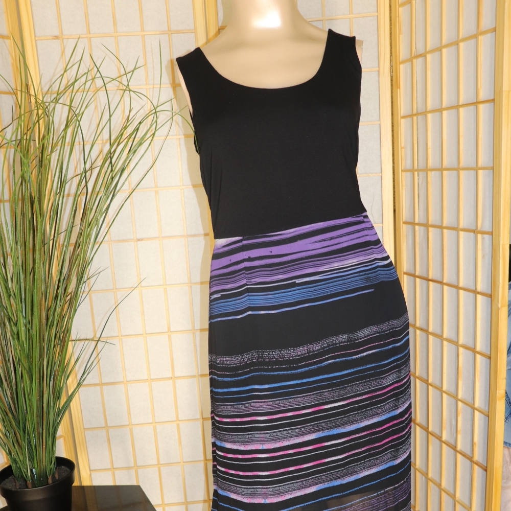 Maxi dress with silver back zipper.